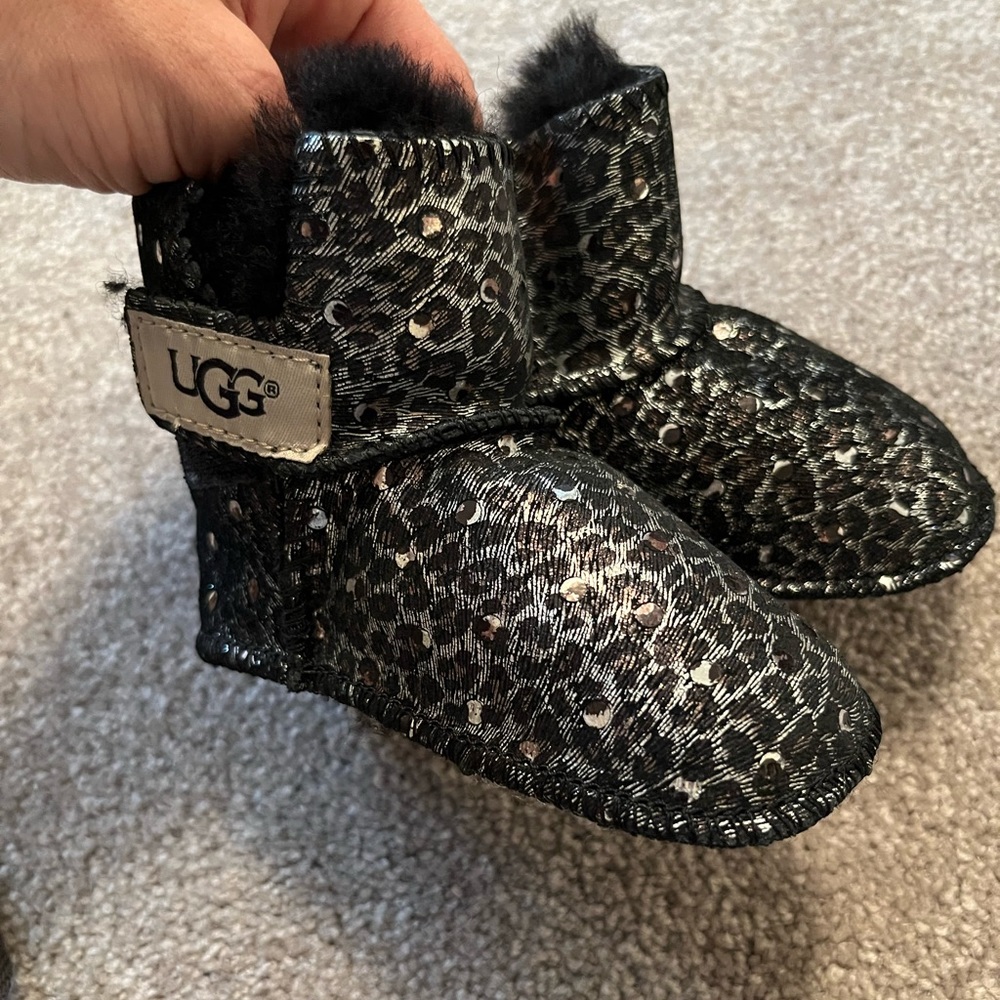 Brand new Ugg slippers with box